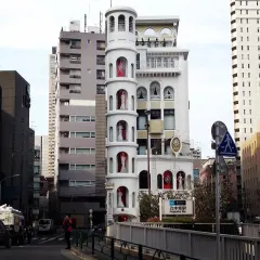 桂由美