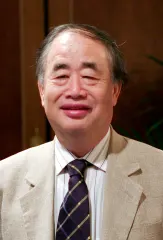 角川歴彦