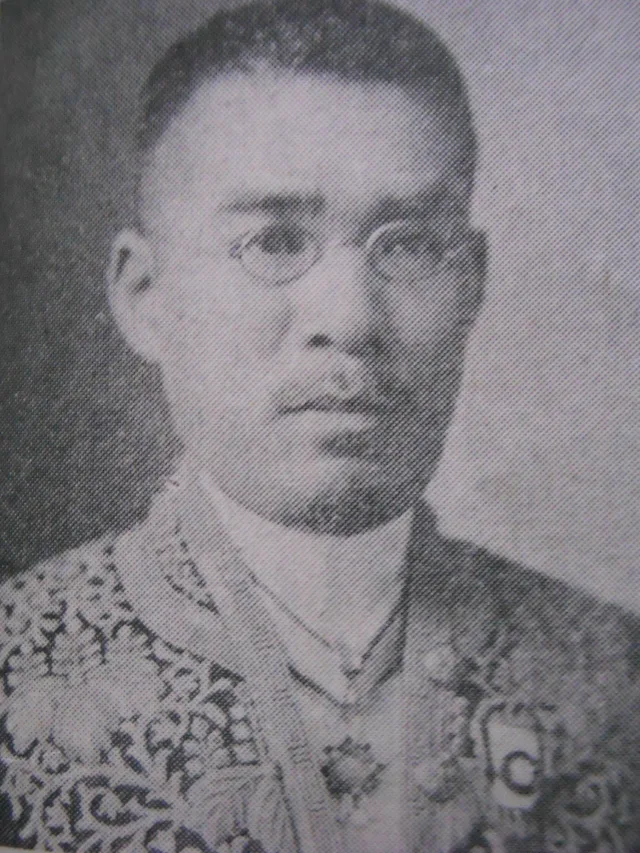 平岡定太郎
