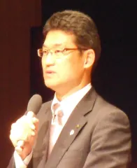 河野俊嗣