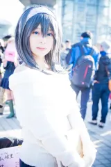 秋山依里
