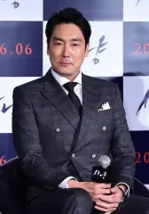 チョ・ジヌン
