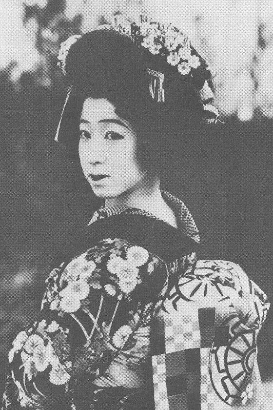 初代大江美智子