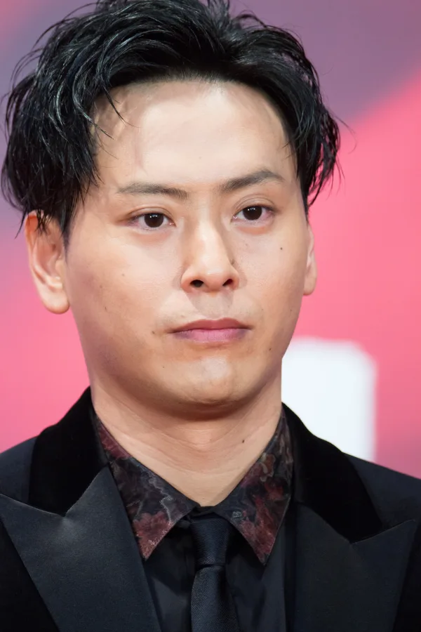 山下健二郎