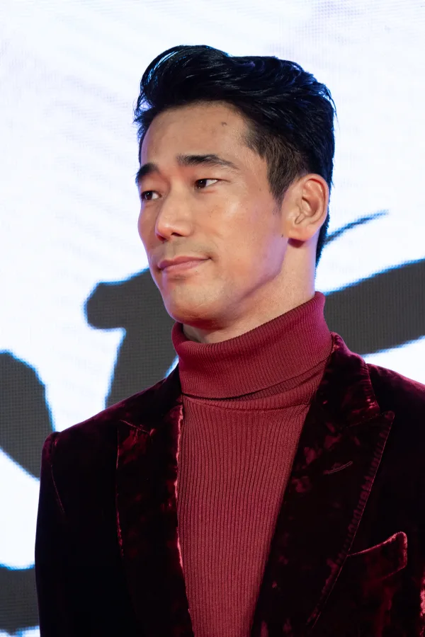 小林直己