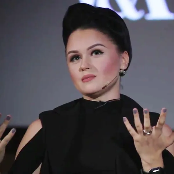Viktoria Modesta