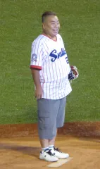 出川哲朗