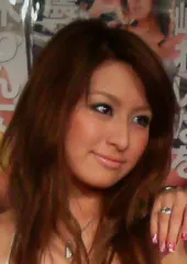 松嶋れいな