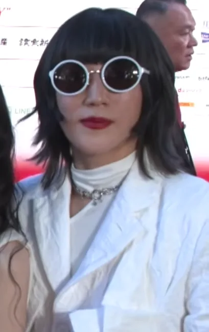 岡崎英美
