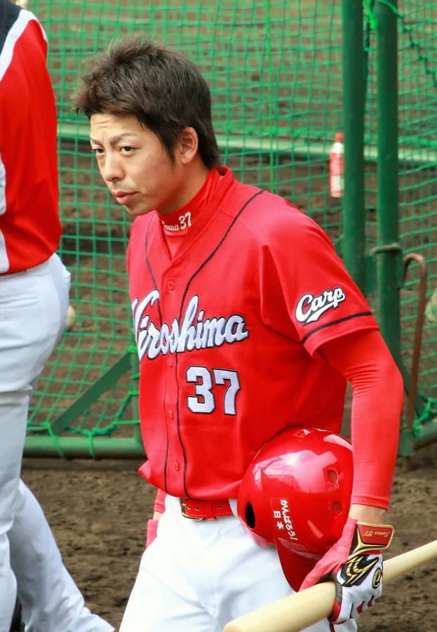 野間峻祥