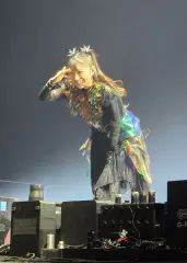 岡崎百々子