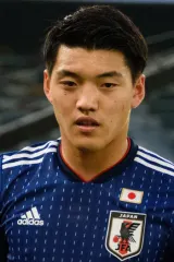 堂安律