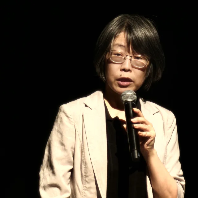 澤田瞳子