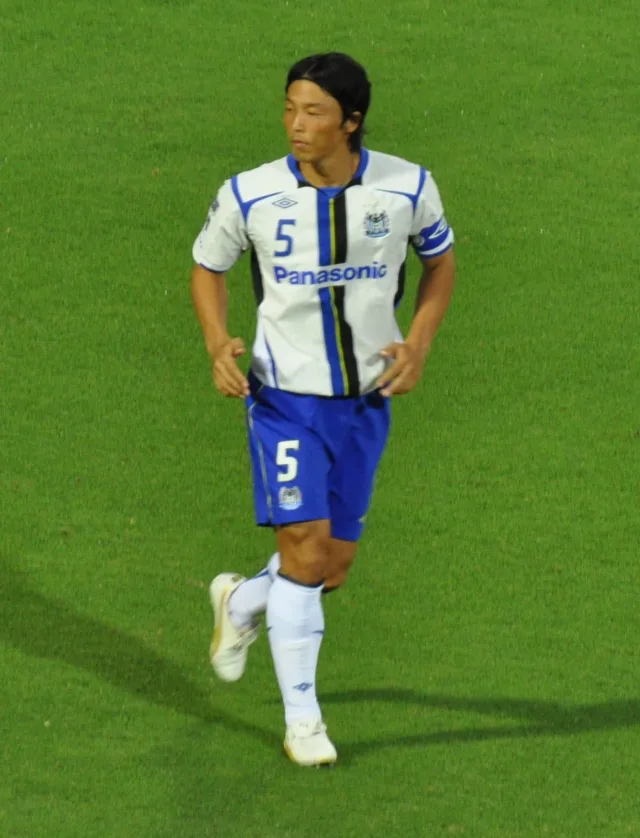 山口智